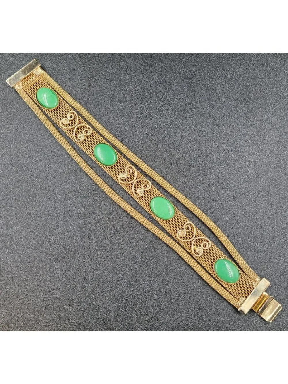 Jade Colored Stone 3 Strand Mesh Bracelet Gold Tone 6.5